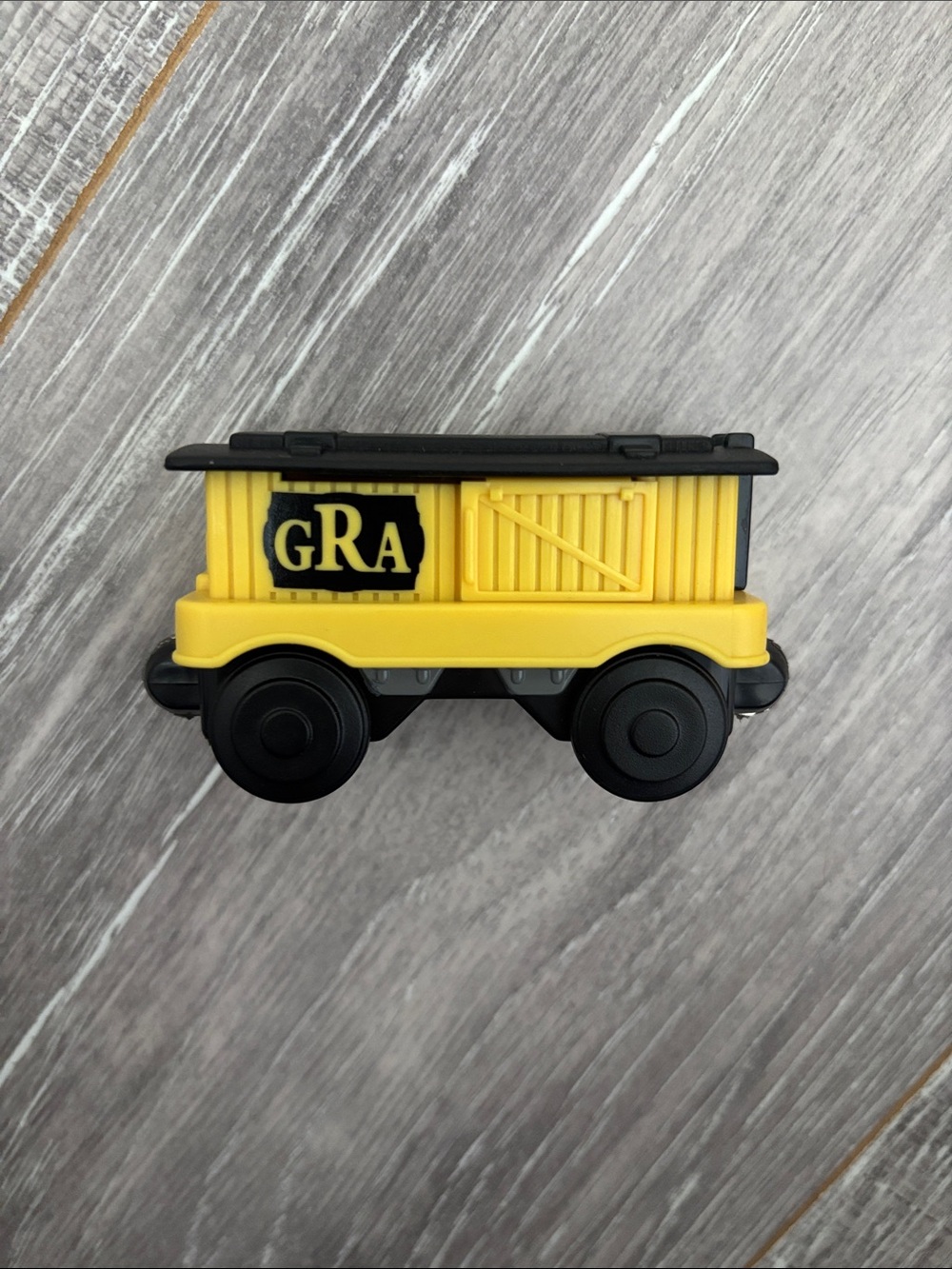 Fill Em Up Box Car by Lionel - Picture 7 of 9
